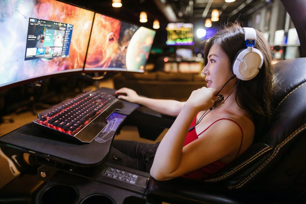 The Best Non-Traditional Twitch Streams to Sample