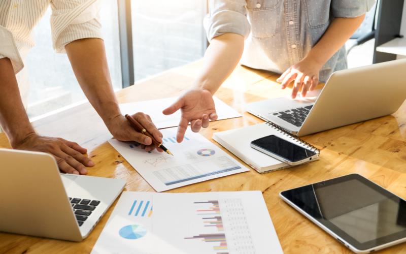 5 Essential Steps to Building a Winning Marketing Strategy with an Agency